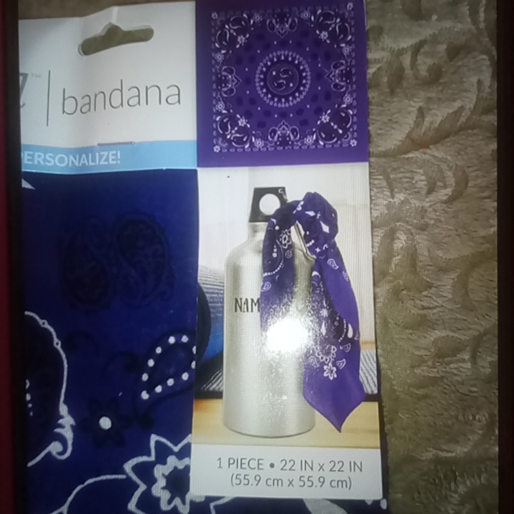 Bandana - Picture 4 of 4